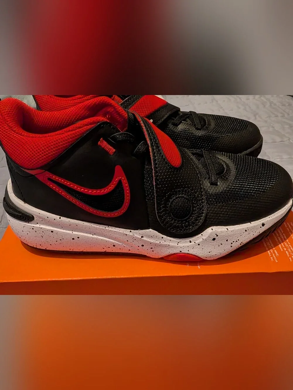 Nike Team Hustle D 11 Kids Shoes - Black, University Red & White